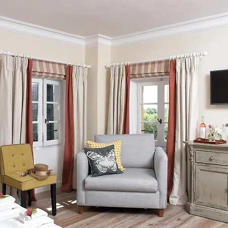 Apartmán Achillion Liston