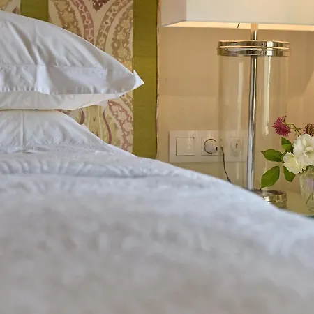Apartment Achillion Liston Corfu (city)