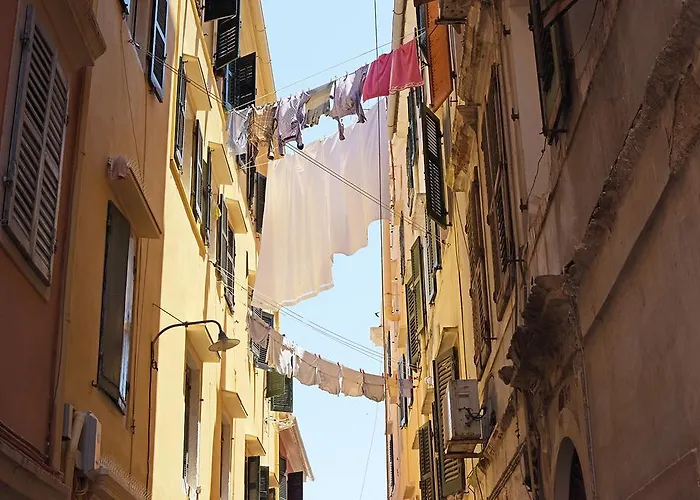 Lejlighed Achillion Liston *