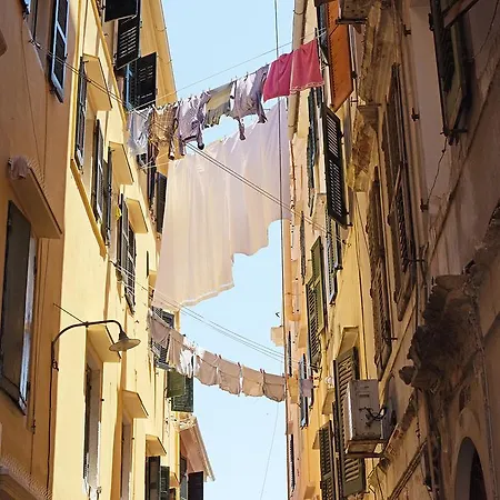 公寓 Achillion Liston *