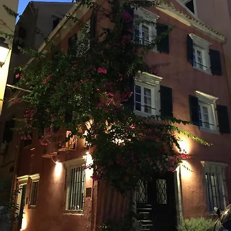 公寓 Achillion Liston *